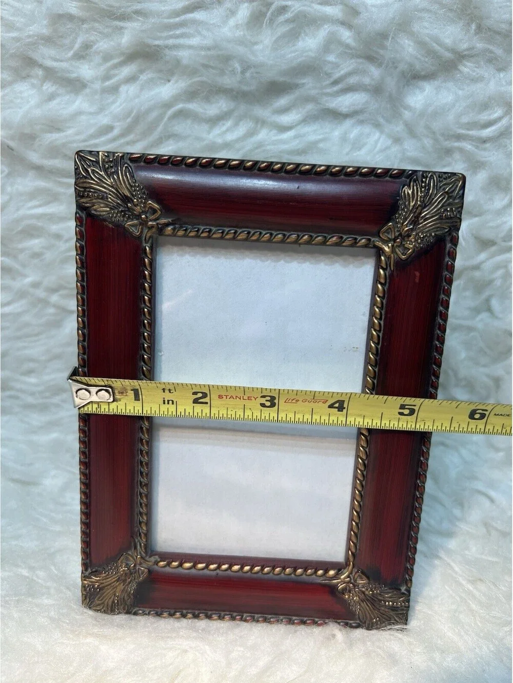 Vtg Ornate Resin Scroll Photo  Frame Stand 5x7” Elegant Cottage Core Burgundy